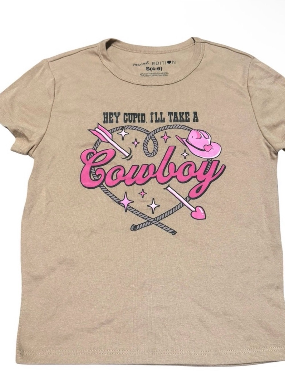 Social Edition “Hey Cupid I'll Take a Cowboy”Graphic Tee - XS x Sm NWOT